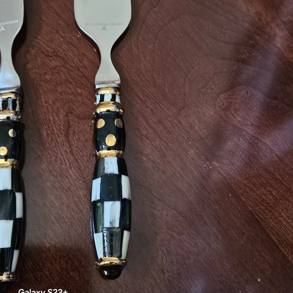 3 MACKENZIE CHILDS COURTNEY CHECK BLACK TIE CERAMIC CHEESE CHARCUTERIE KNIFE SET